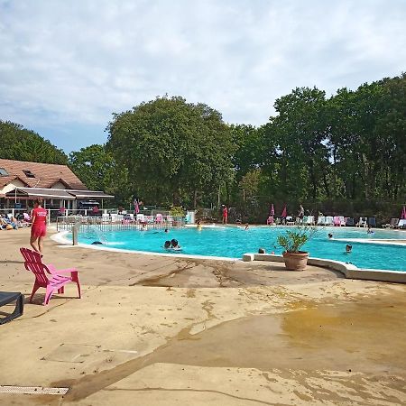 Mobil-Home Tout Confort A 300M De L'Ocean Saint-Brévin-les-Pins Esterno foto